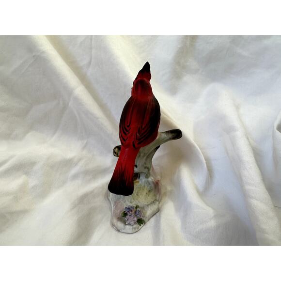 Cardinal Perched On Tree Trunk Royal Adderly Bone China 3.5" Staffordshire. - Picture 9 of 14